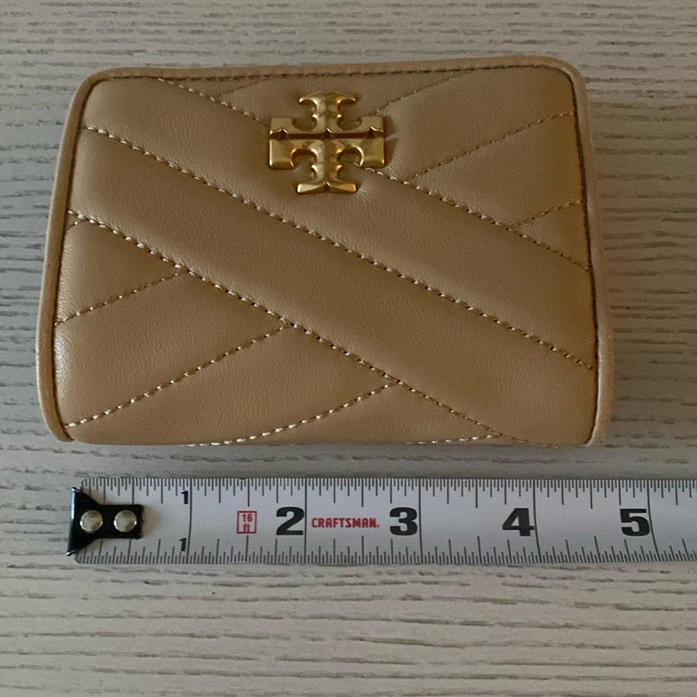 Tory Burch Kira Quilted Wallet
